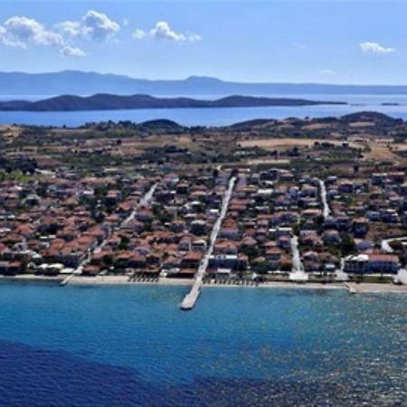 Almira - rooms to let Nea Roda Exterior foto