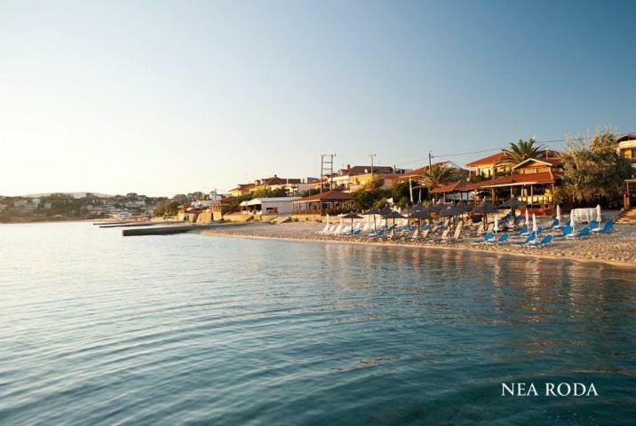 Almira - rooms to let Nea Roda Exterior foto
